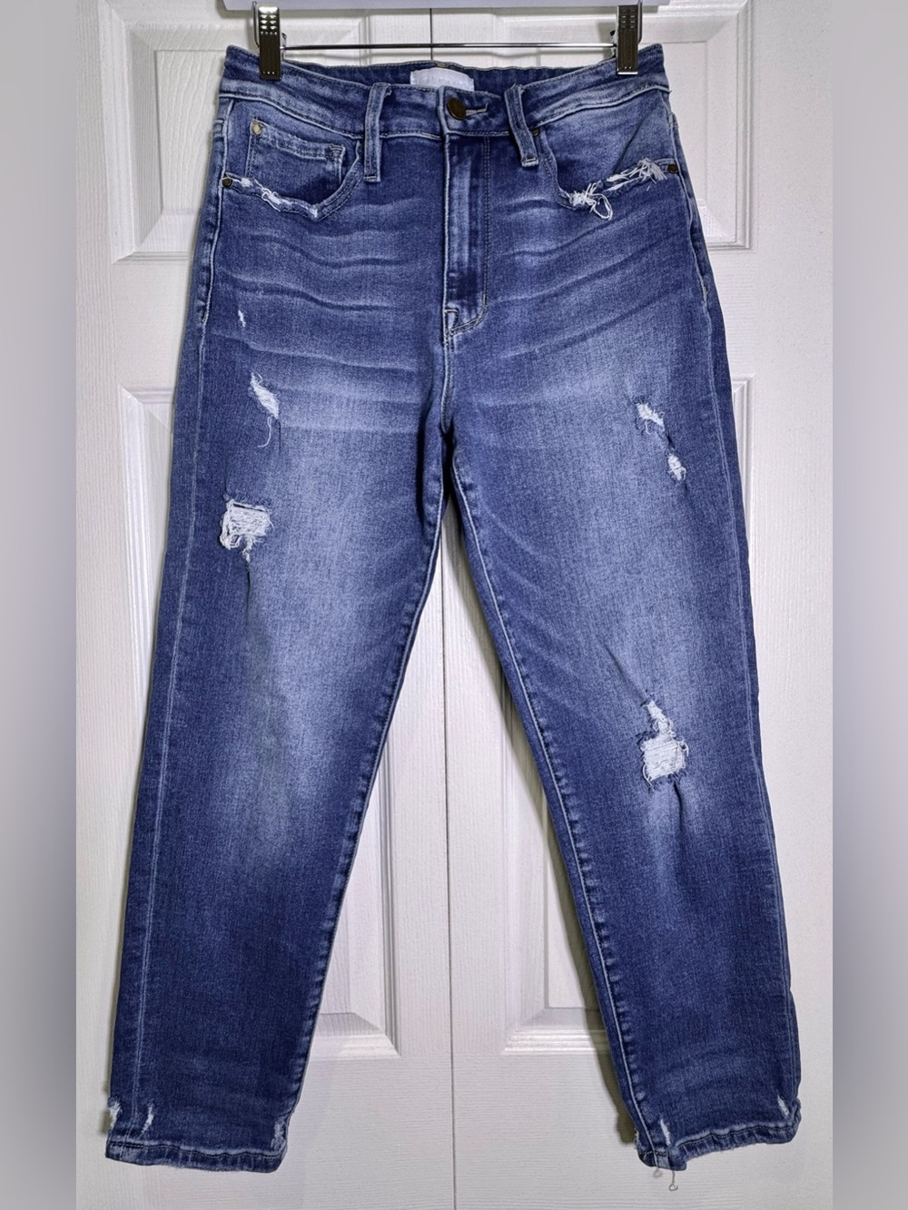 Petra 153 High Rise Distressed Girlfriend Jeans Size 7/27